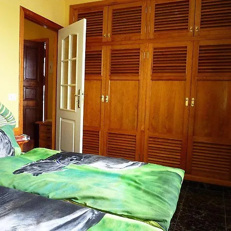 Finca-panoramica-teidemar-3-schlafzimmer-baeder-tolle-fernsicht-gaerten-pool-grill-und-parkplatz Holiday home Santa Ursula (Tenerife)