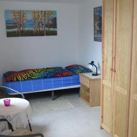 Finca-panoramica-teidemar-3-schlafzimmer-baeder-tolle-fernsicht-gaerten-pool-grill-und-parkplatz *