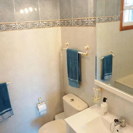 Finca-panoramica-teidemar-3-schlafzimmer-baeder-tolle-fernsicht-gaerten-pool-grill-und-parkplatz Holiday home